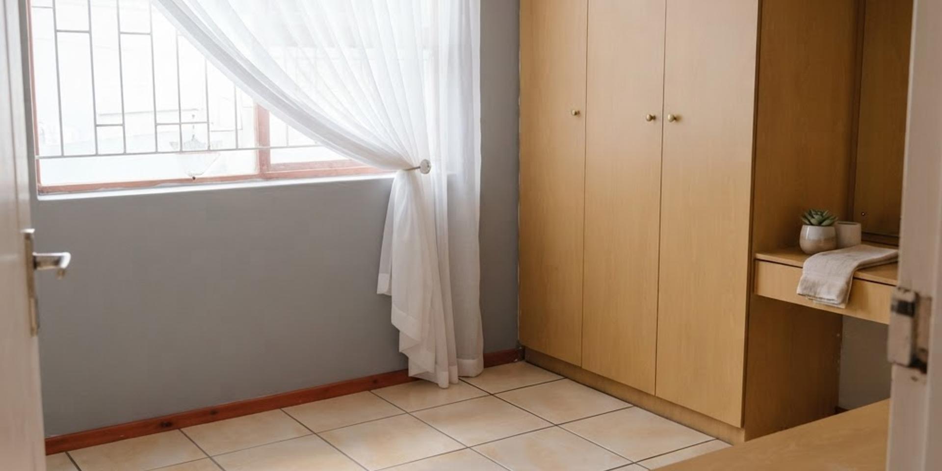 Image 4 of 6
