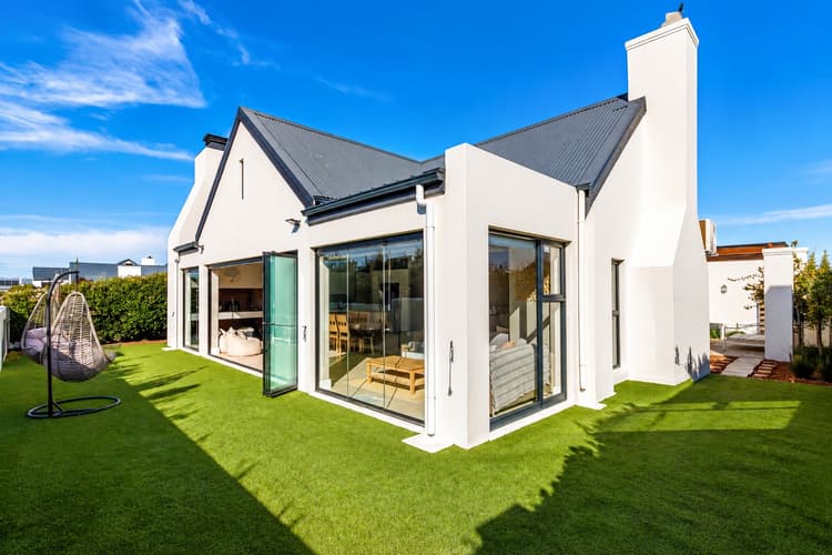 Main property image