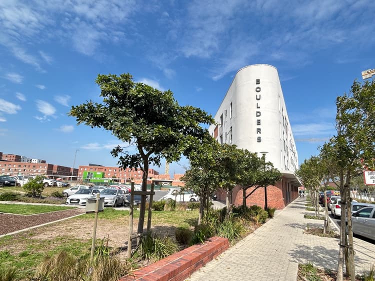 Main property image