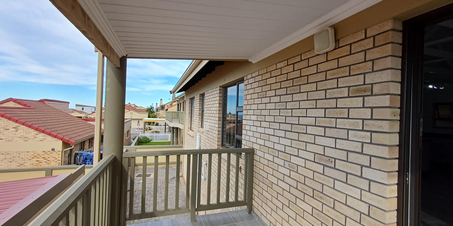 Image 5 of 6