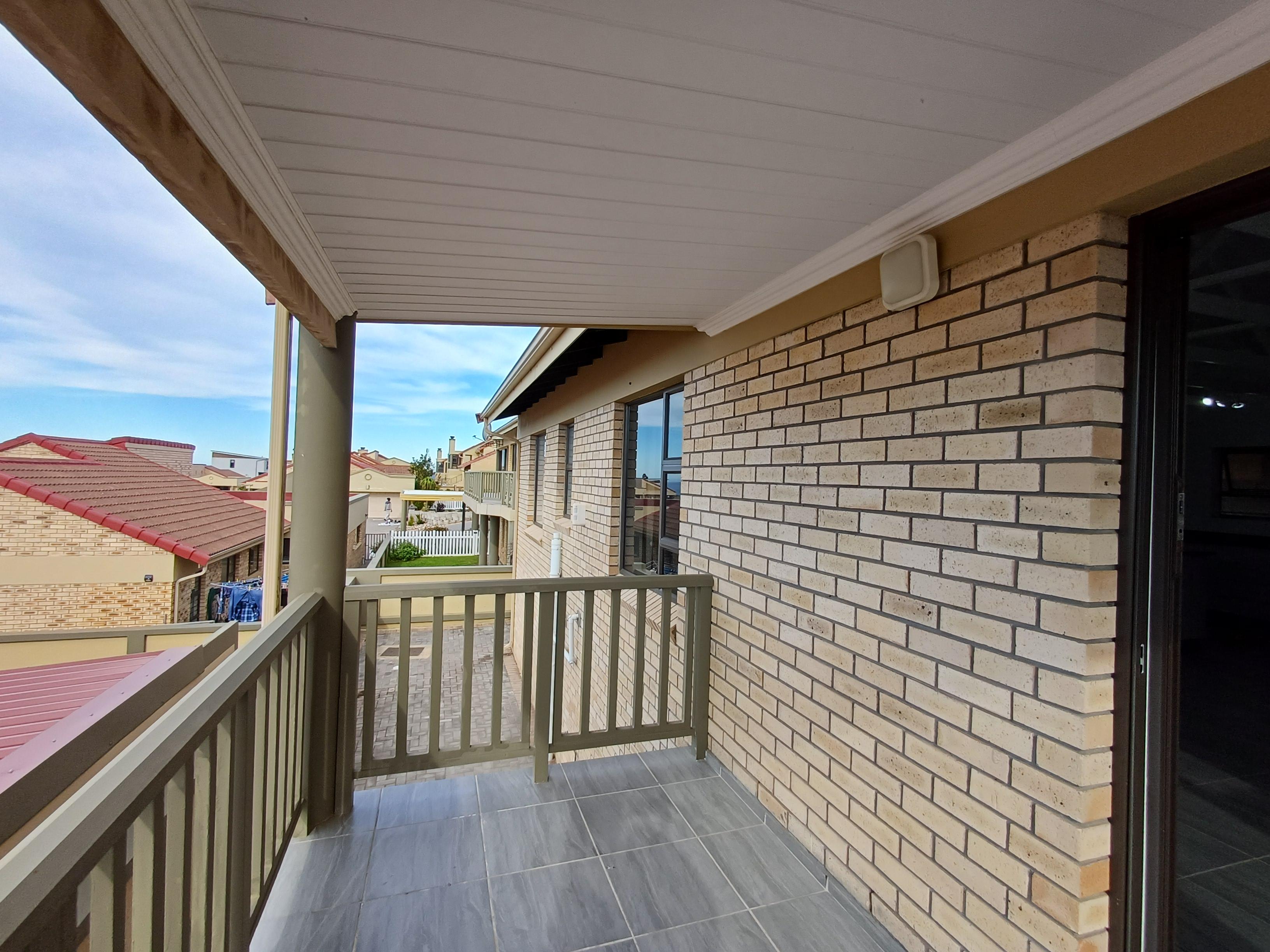 Image 5 of 6