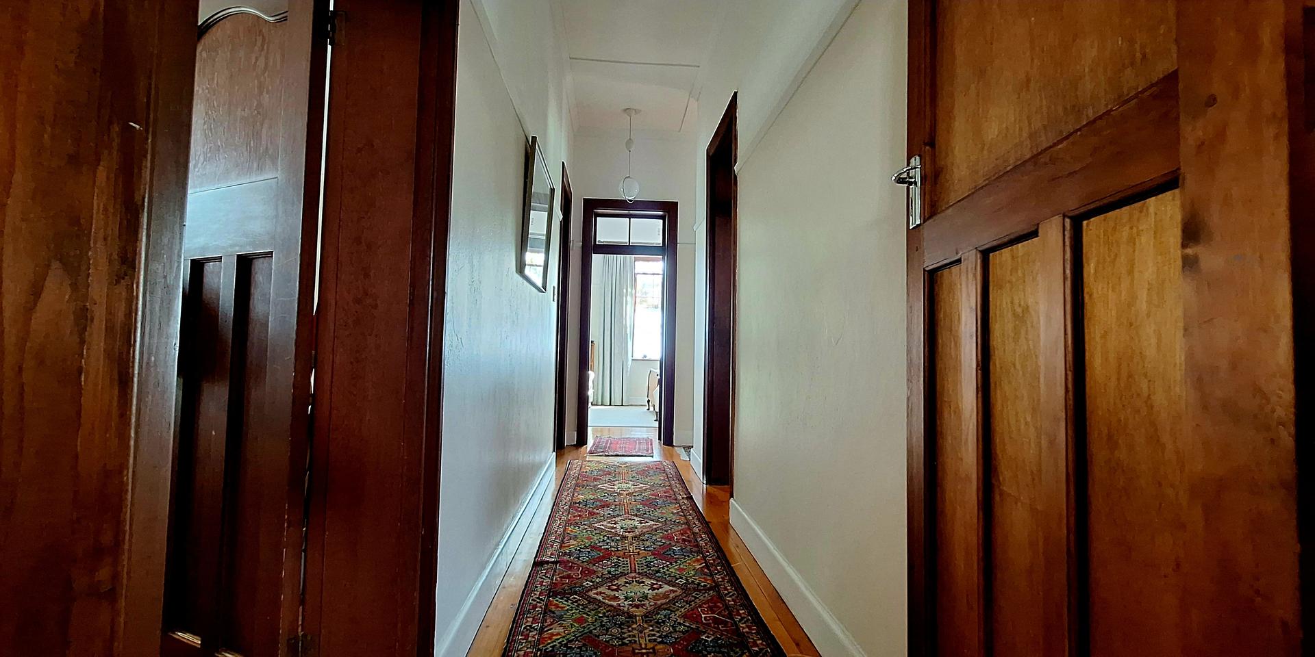 Image 2 of 6