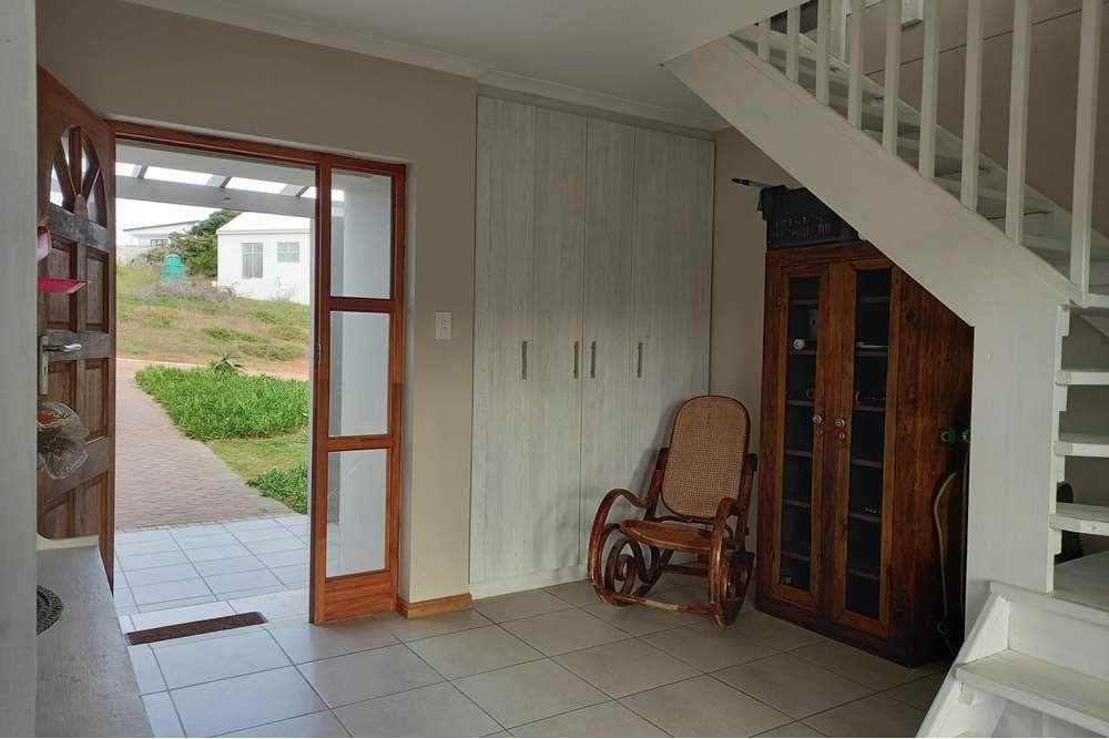 Image 2 of 6