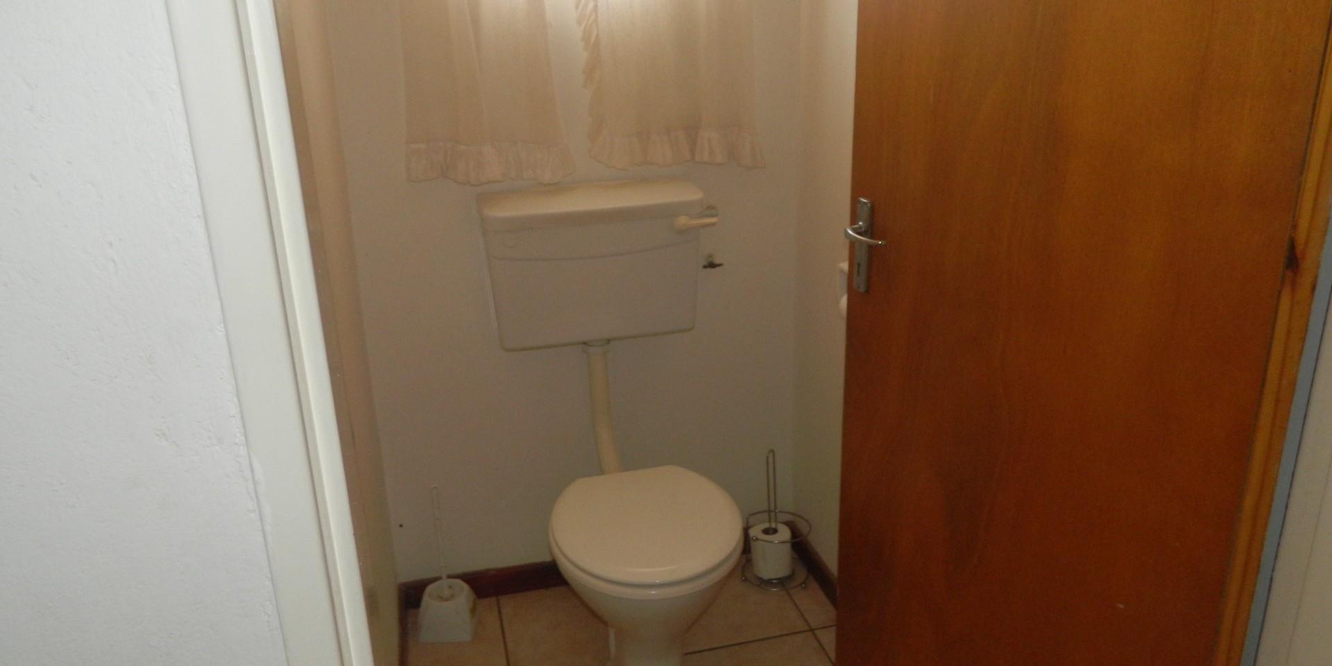 Image 3 of 6