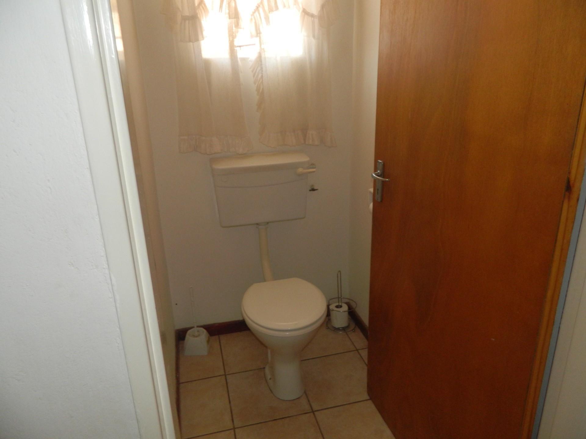 Image 3 of 6
