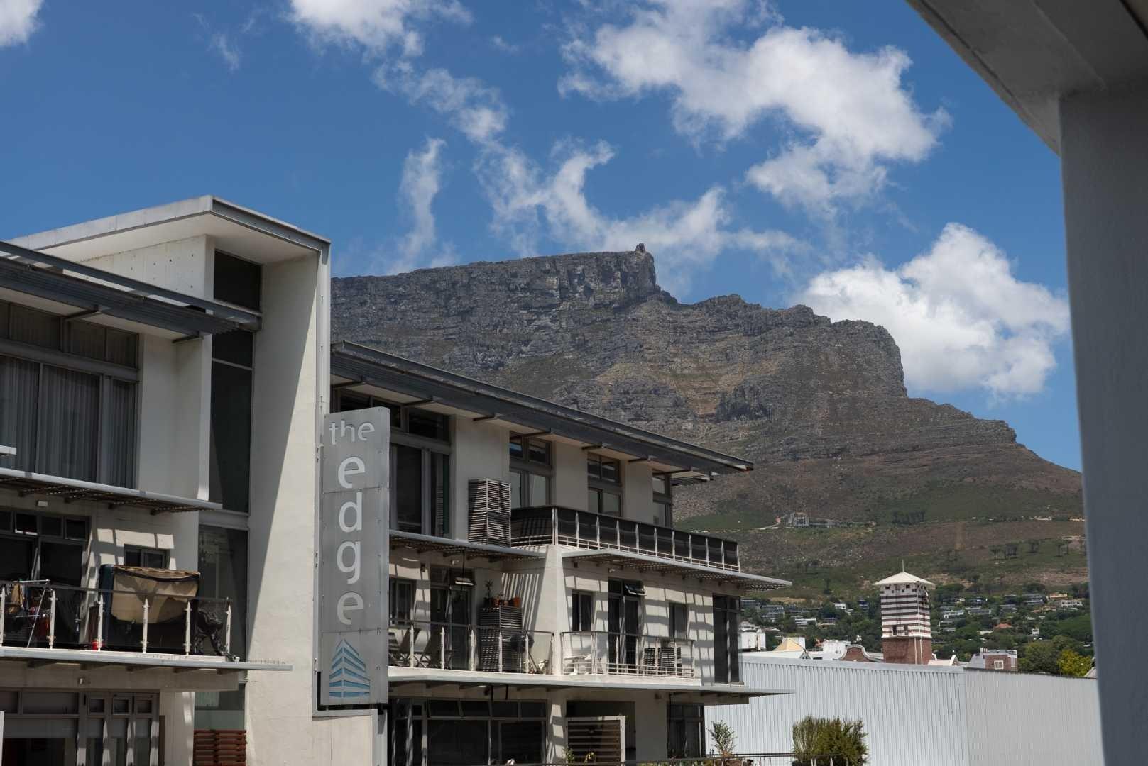 Image 2 of 6