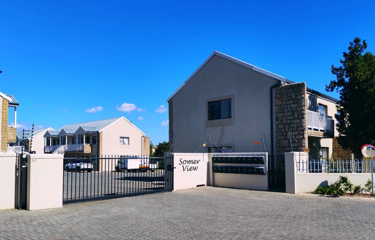 Main property image