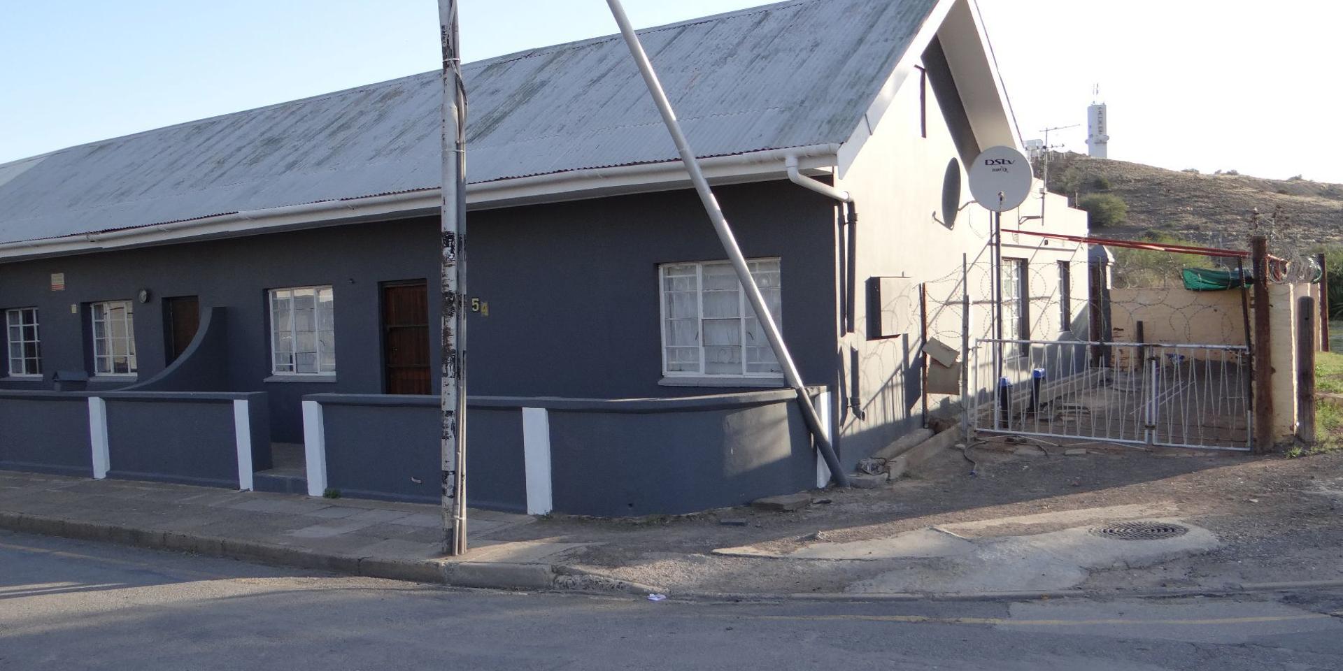 Image 1 of 6