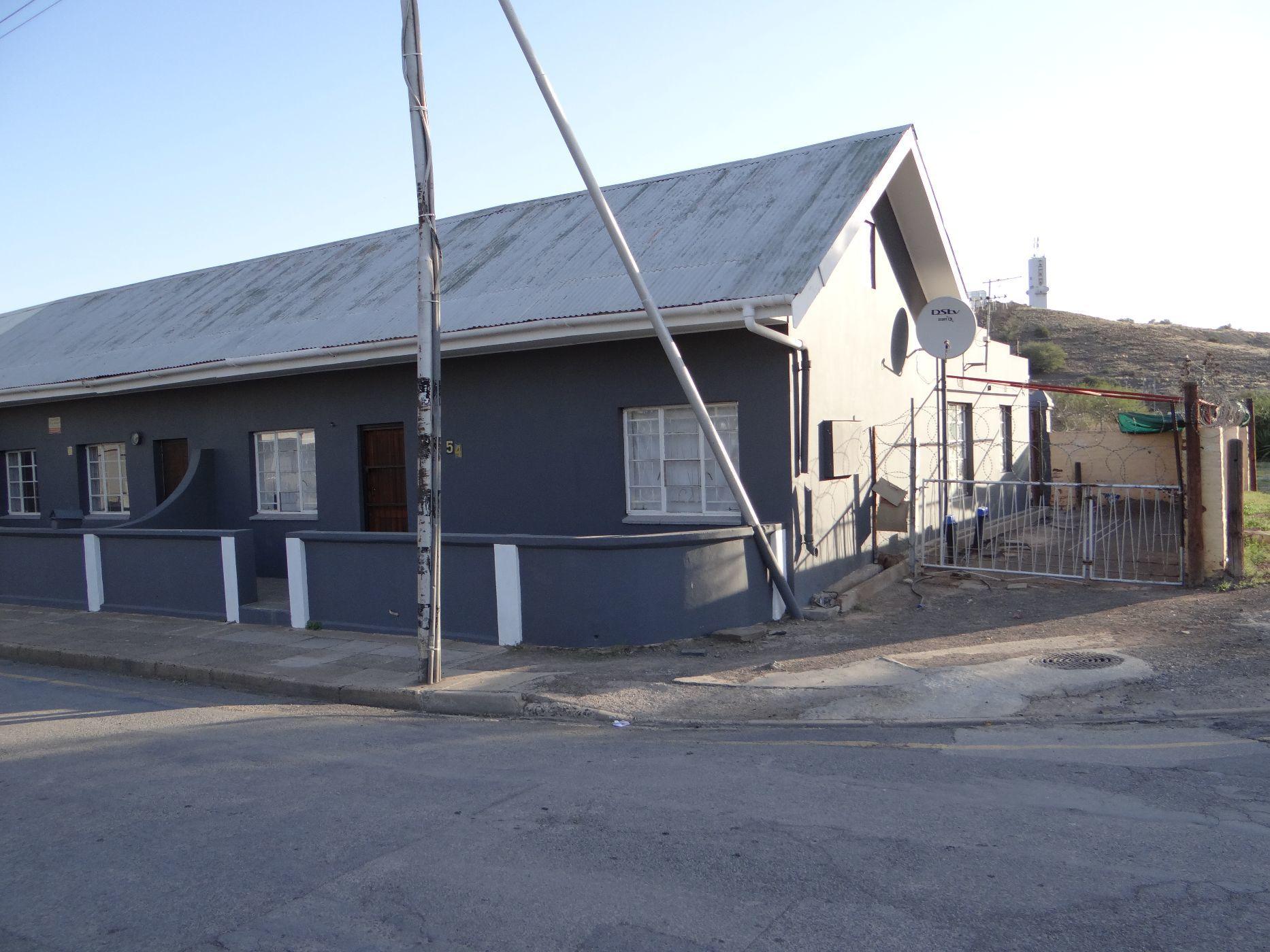Image 1 of 6