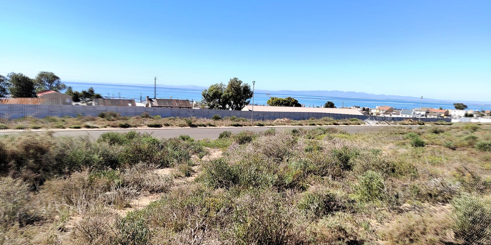 Image 4 of 6