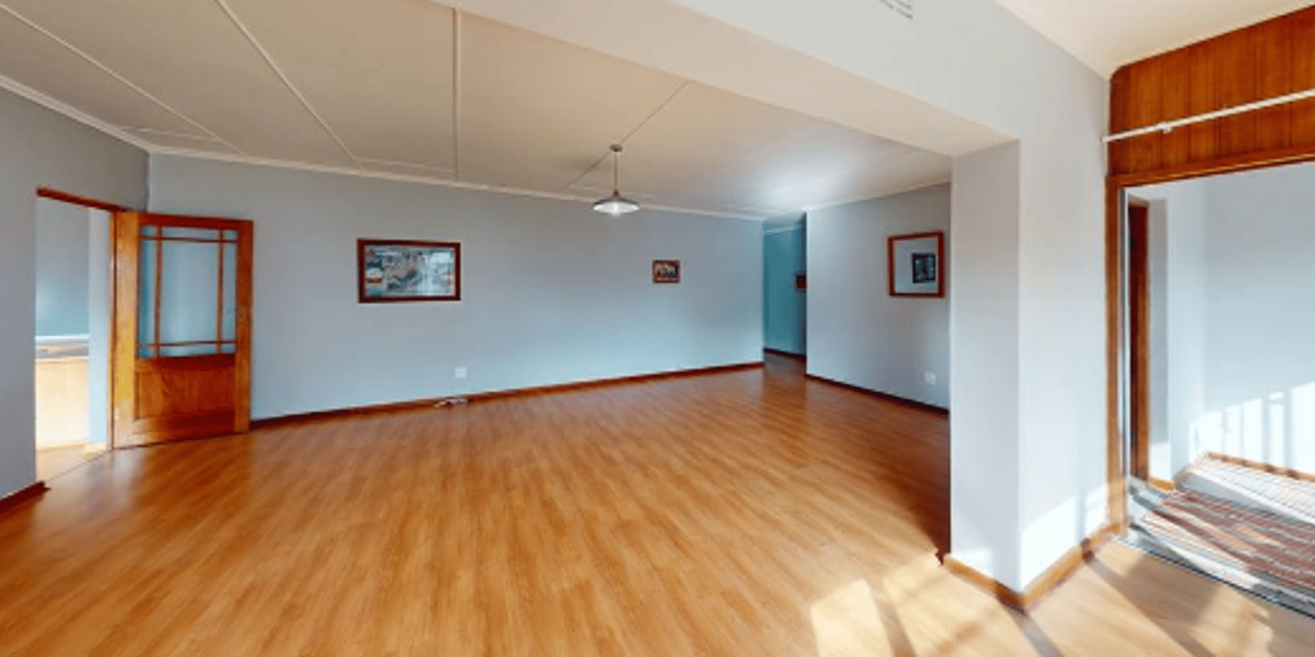 Image 3 of 6
