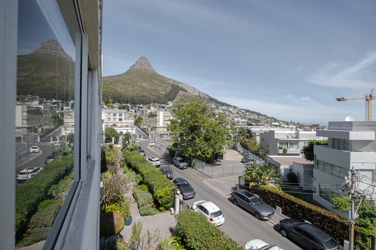 Main property image