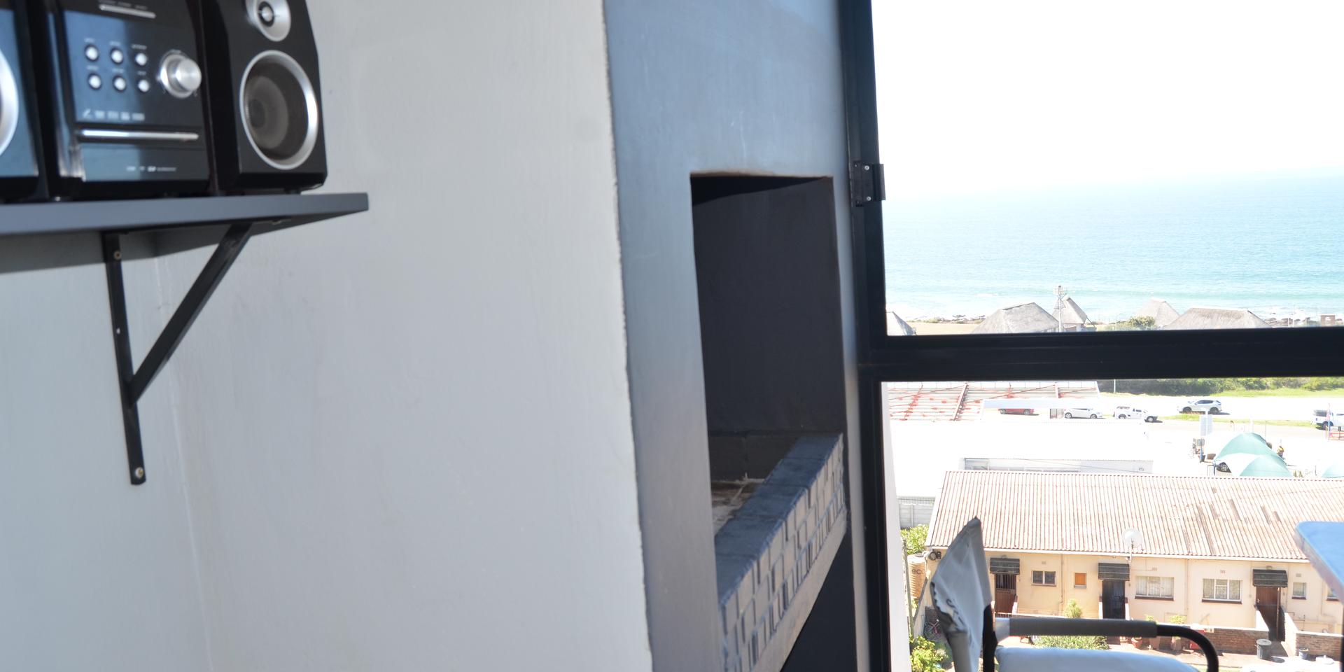 Image 5 of 6