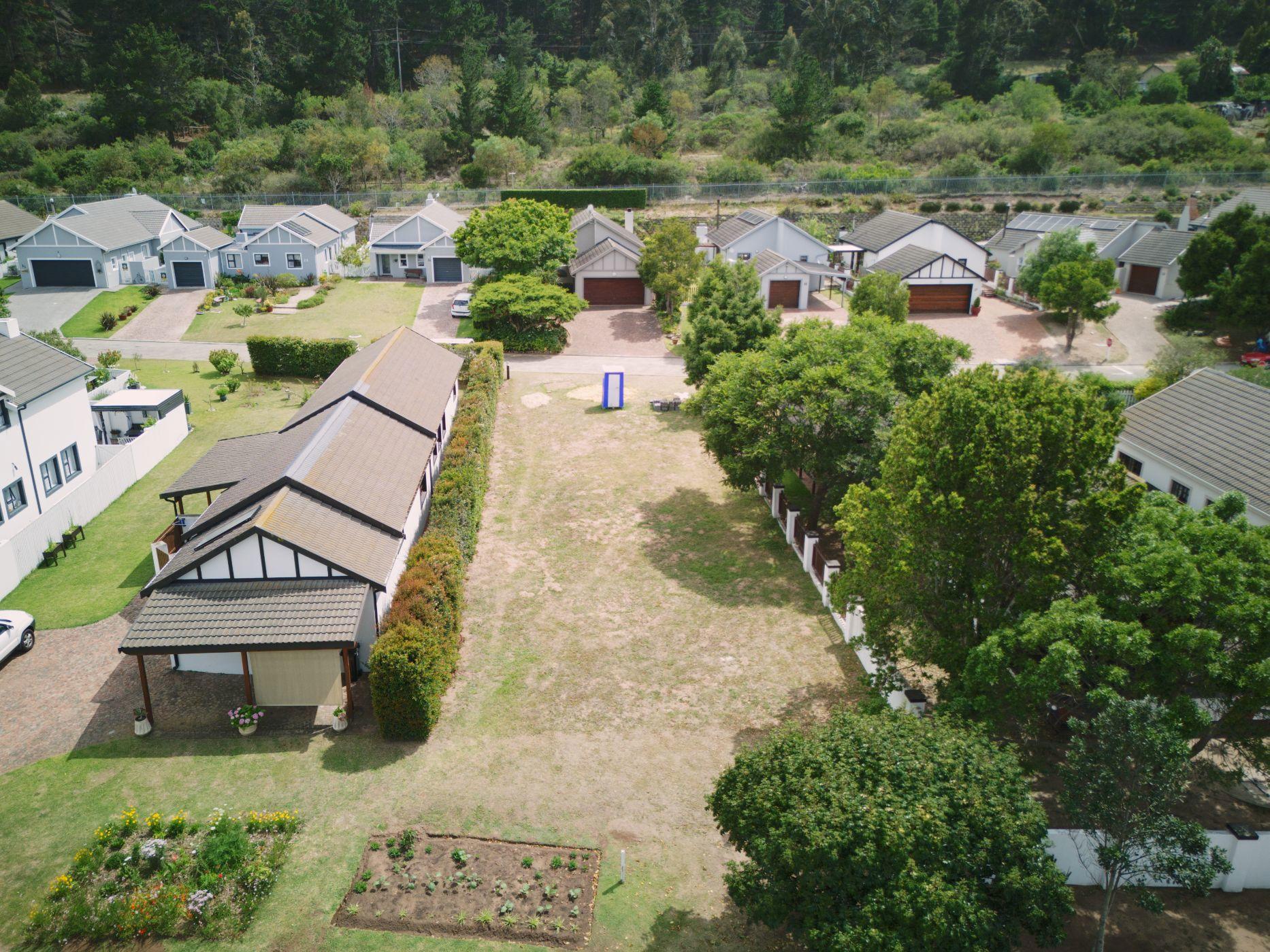 Image 2 of 6