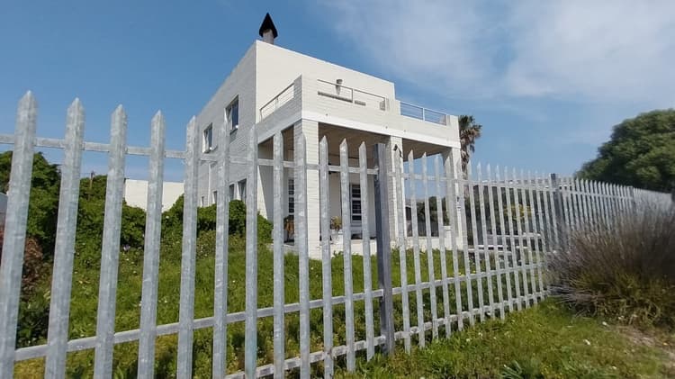 Main property image