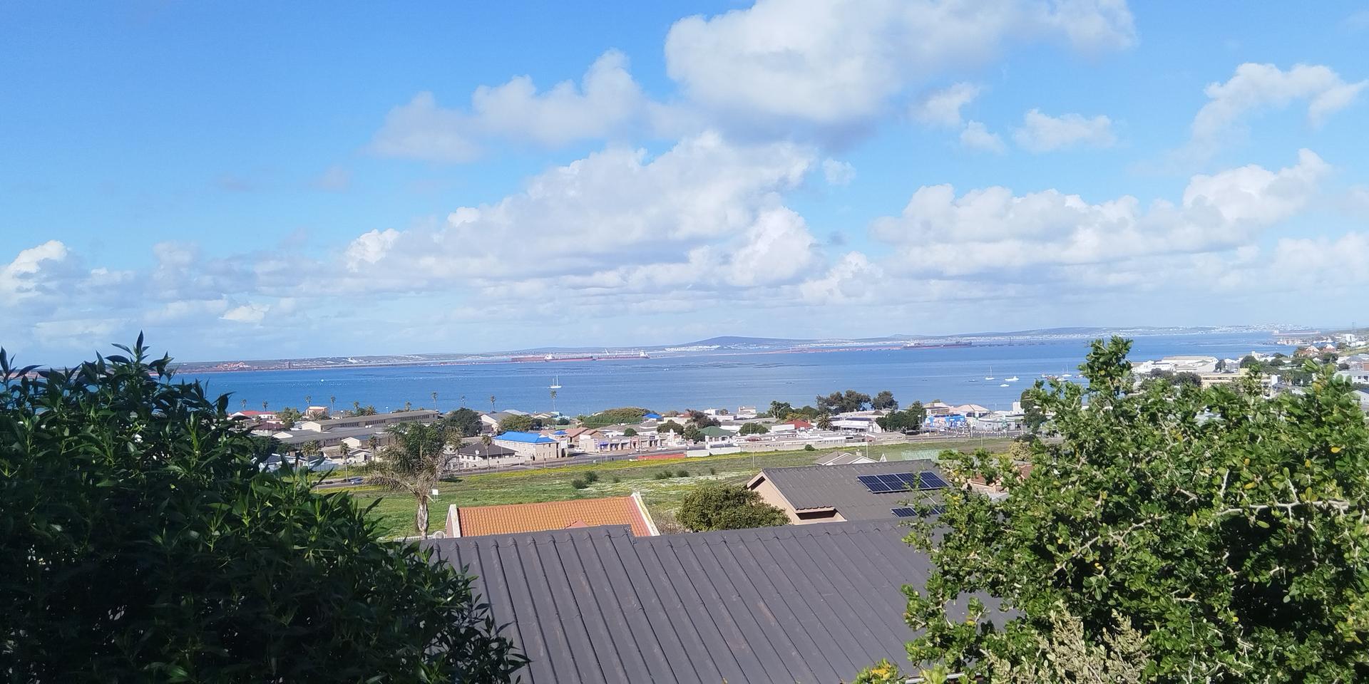 Image 2 of 6