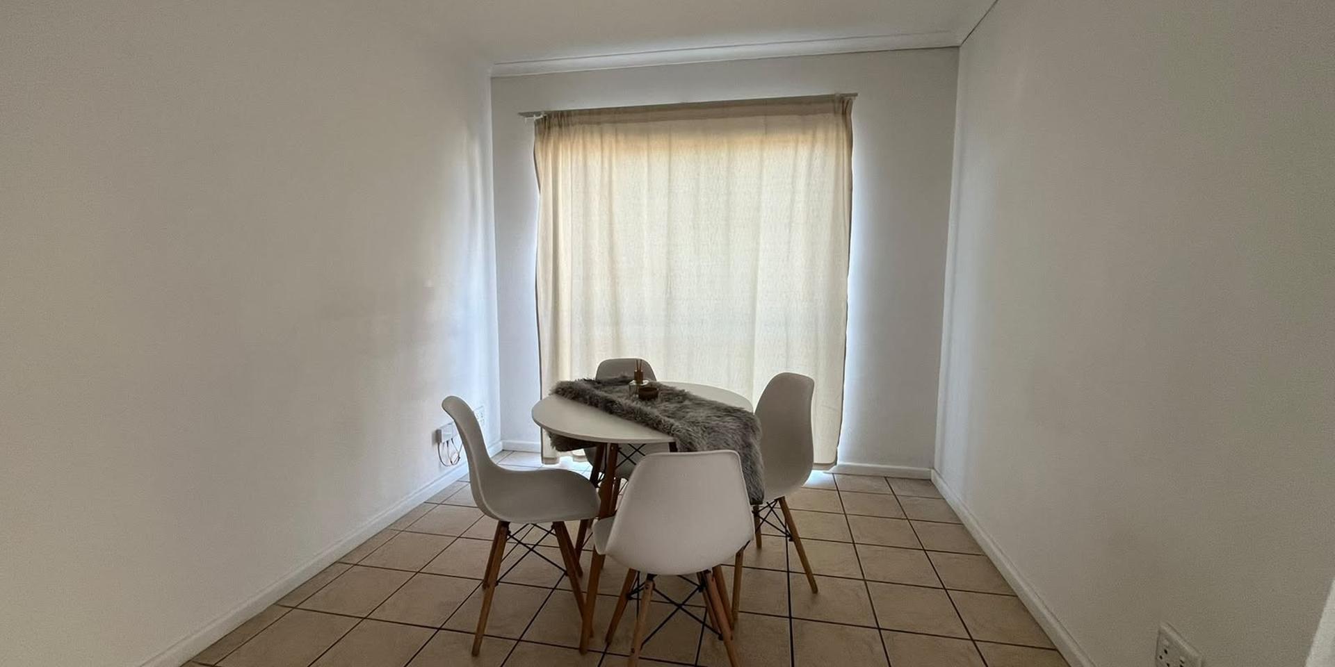 Image 4 of 6