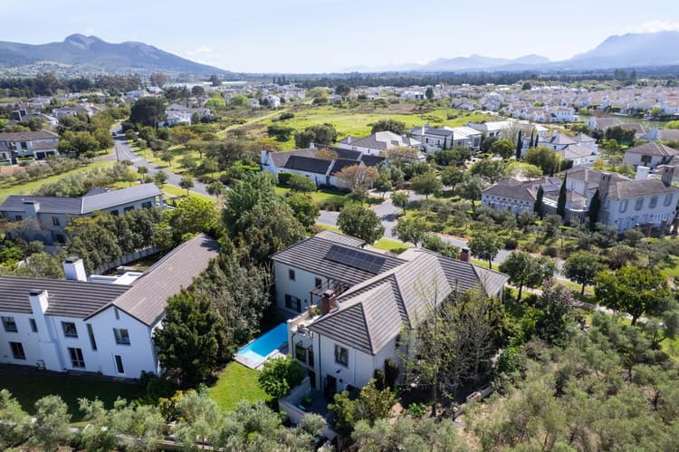 Main property image