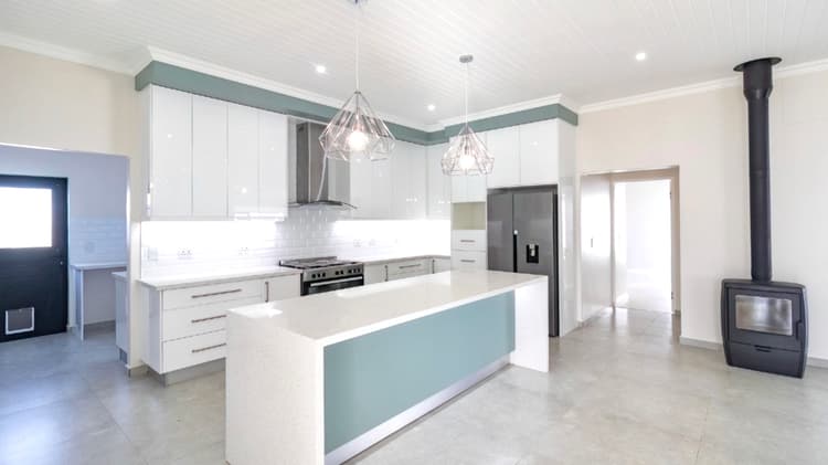 Main property image