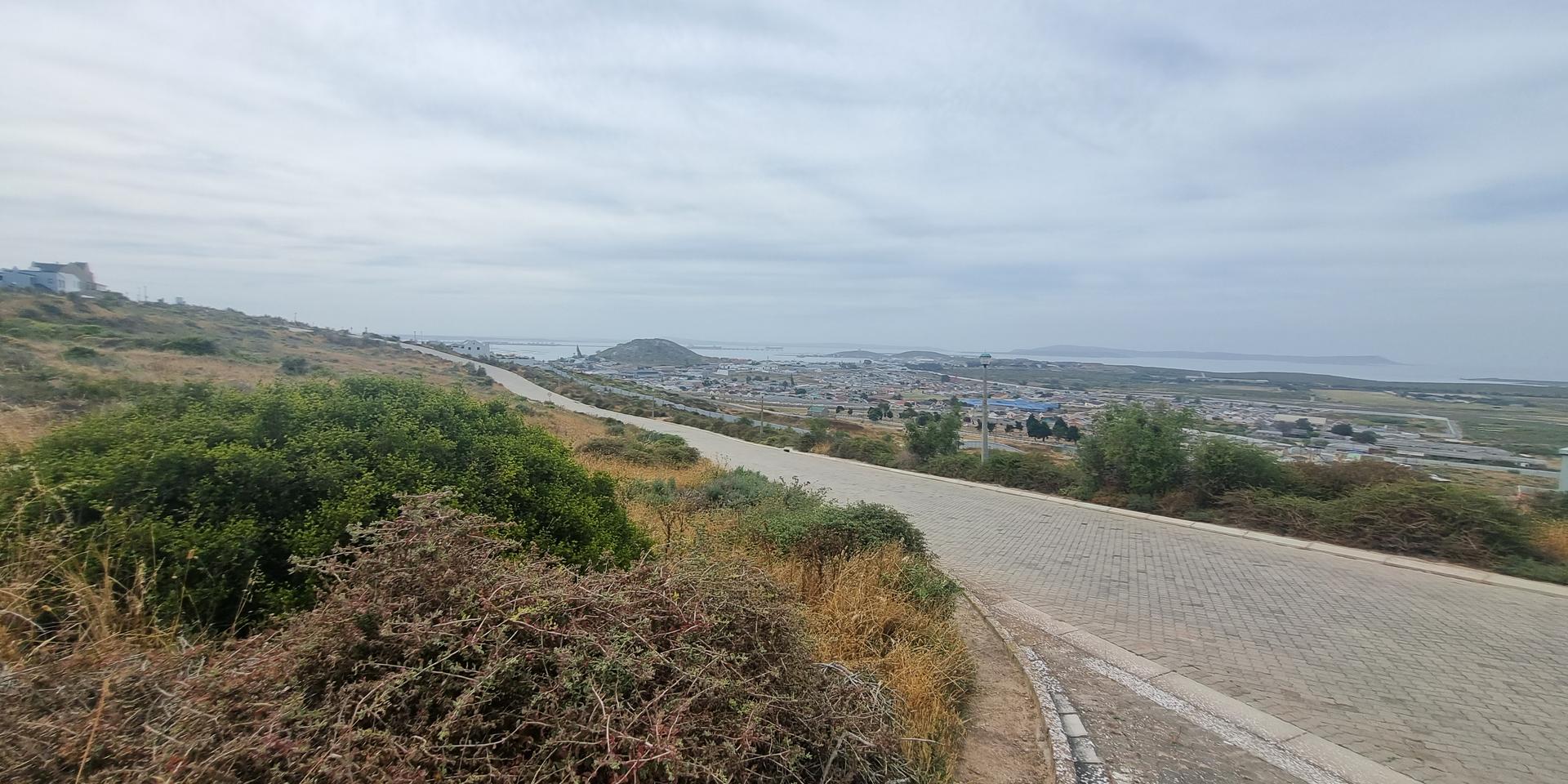 Image 4 of 6