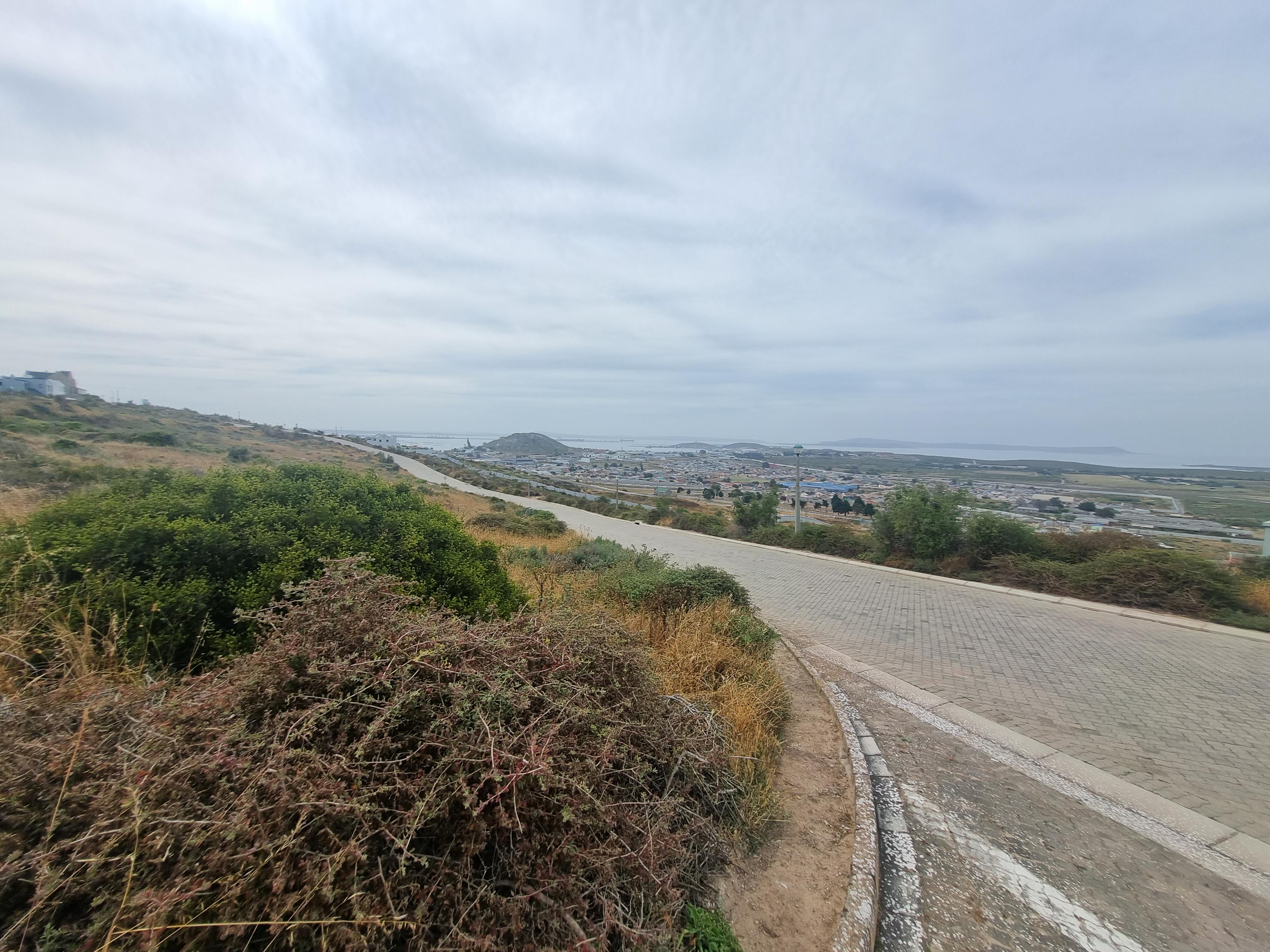 Image 4 of 6