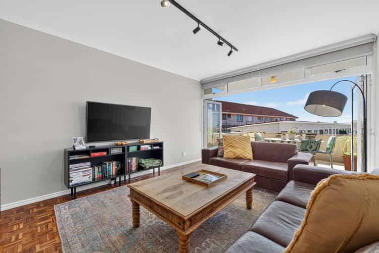 Main property image