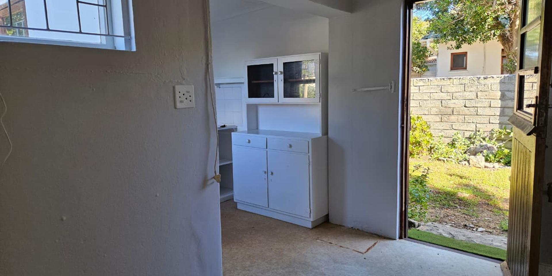 Image 5 of 6