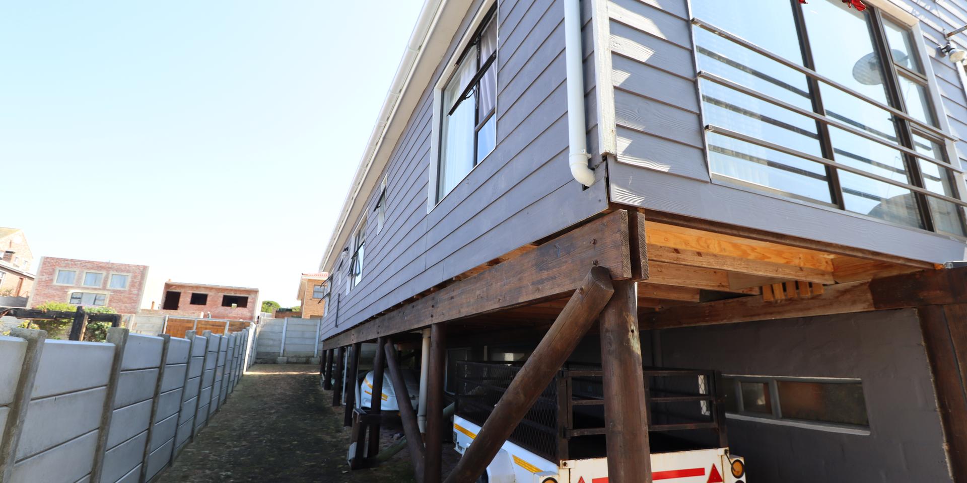 Image 5 of 6