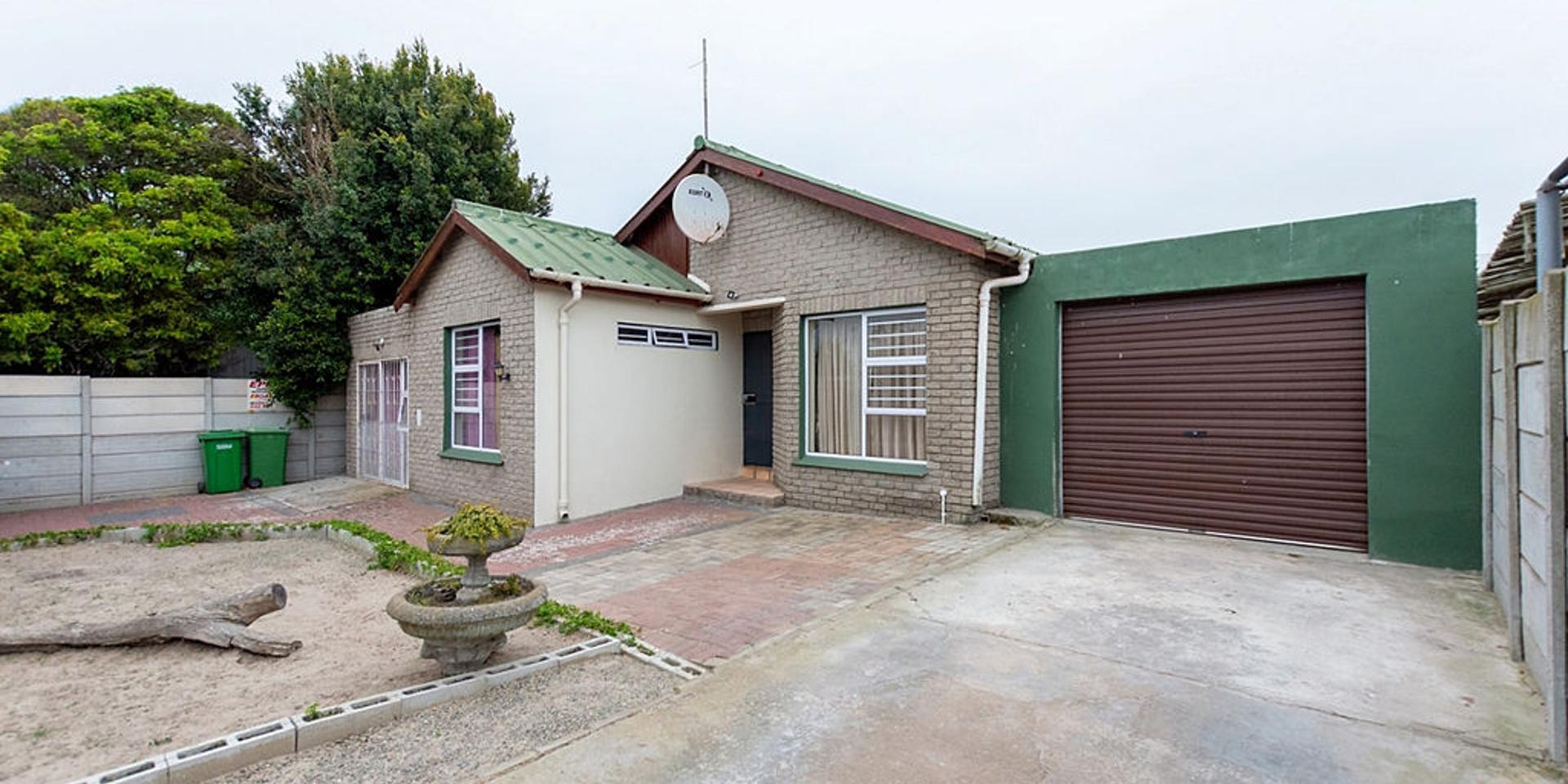 Image 4 of 6