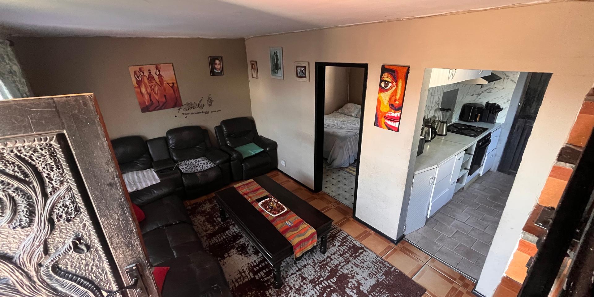 Image 4 of 6
