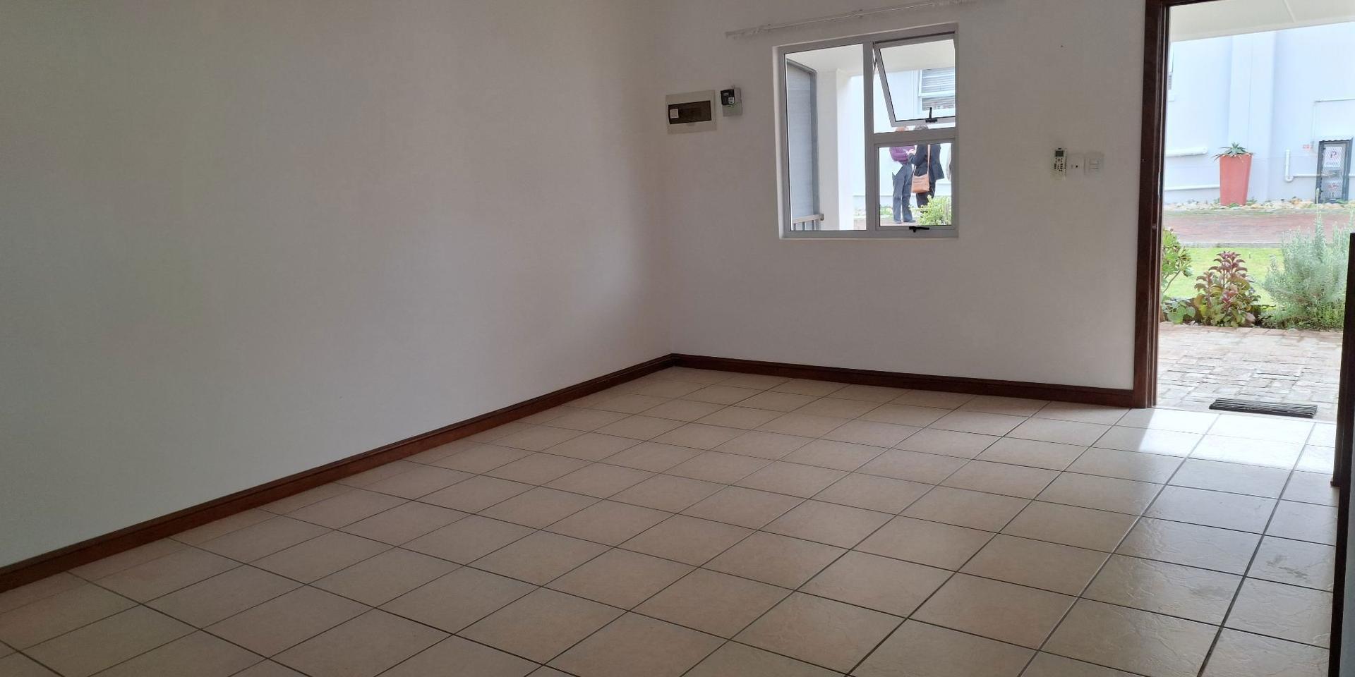 Image 3 of 6