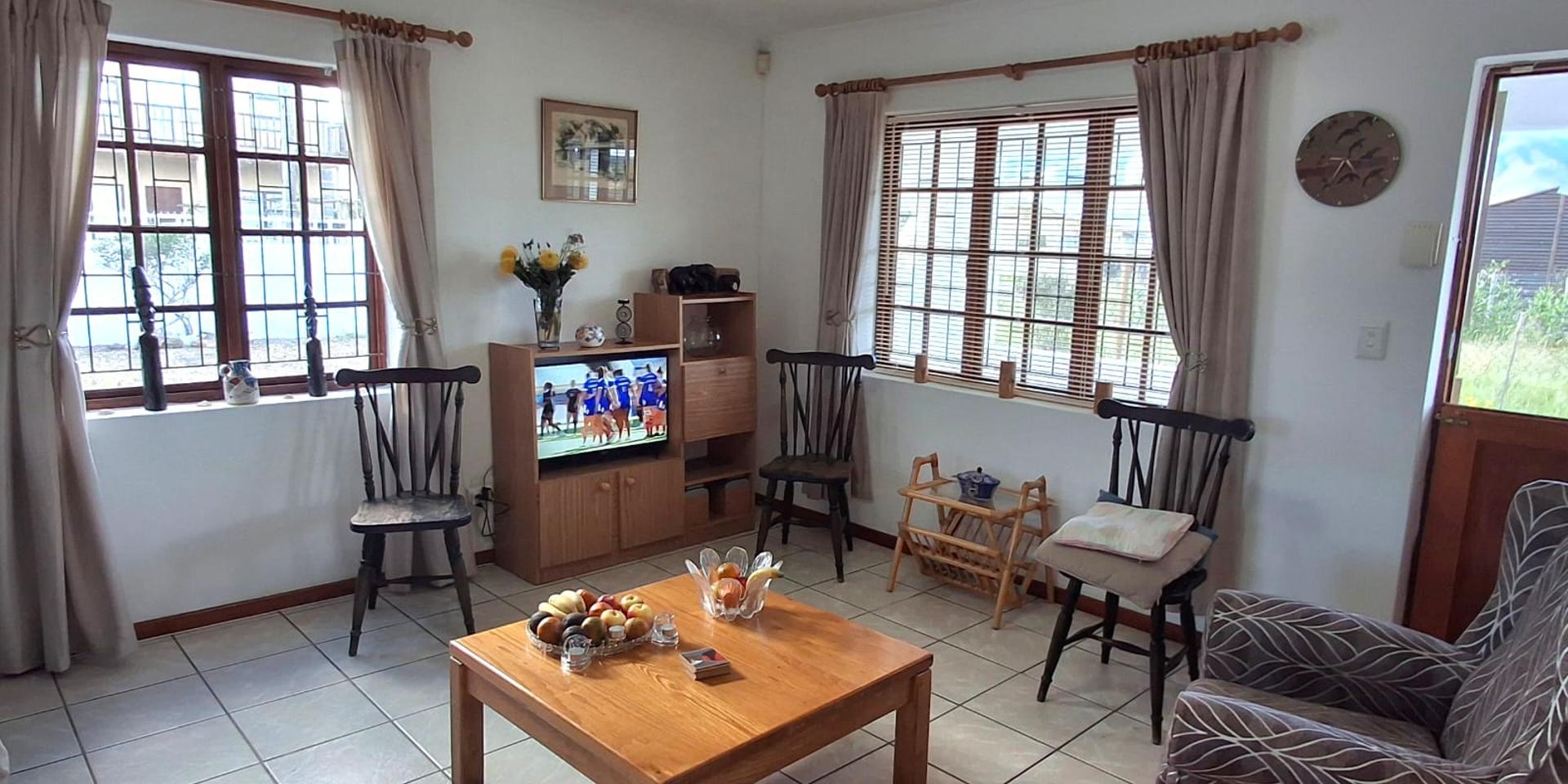 Image 4 of 6