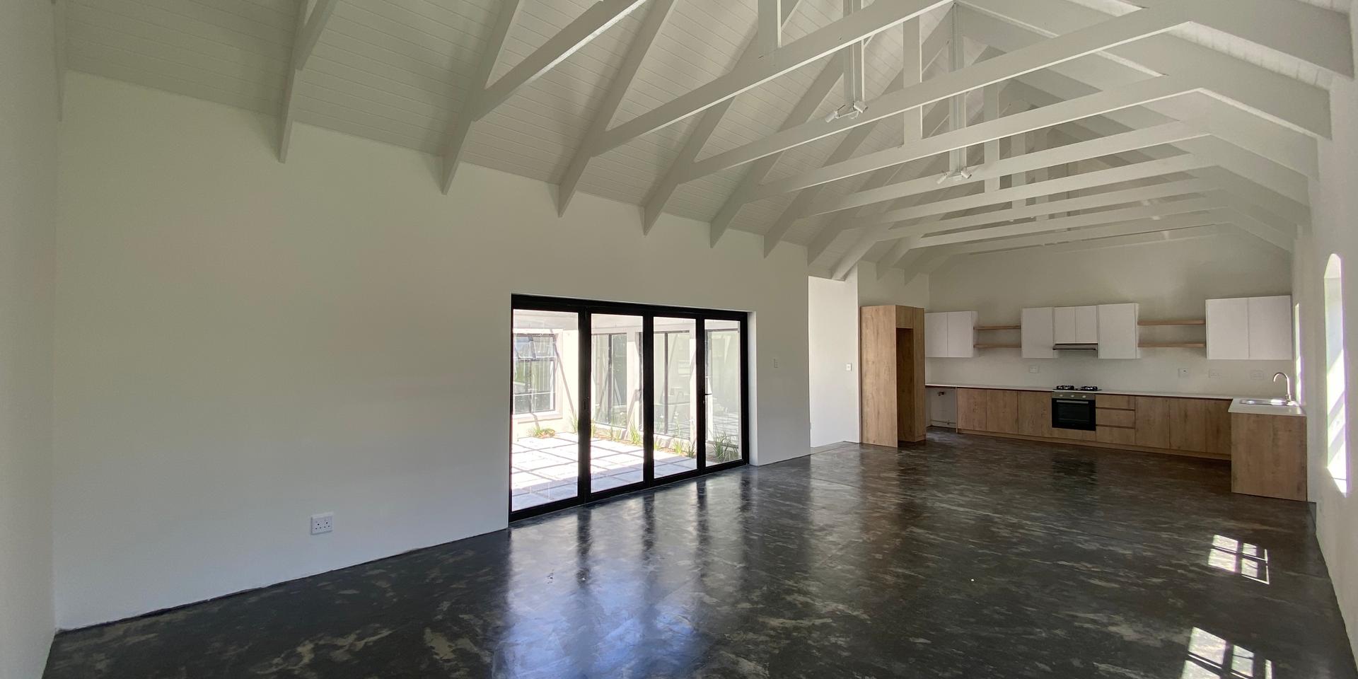 Image 4 of 6