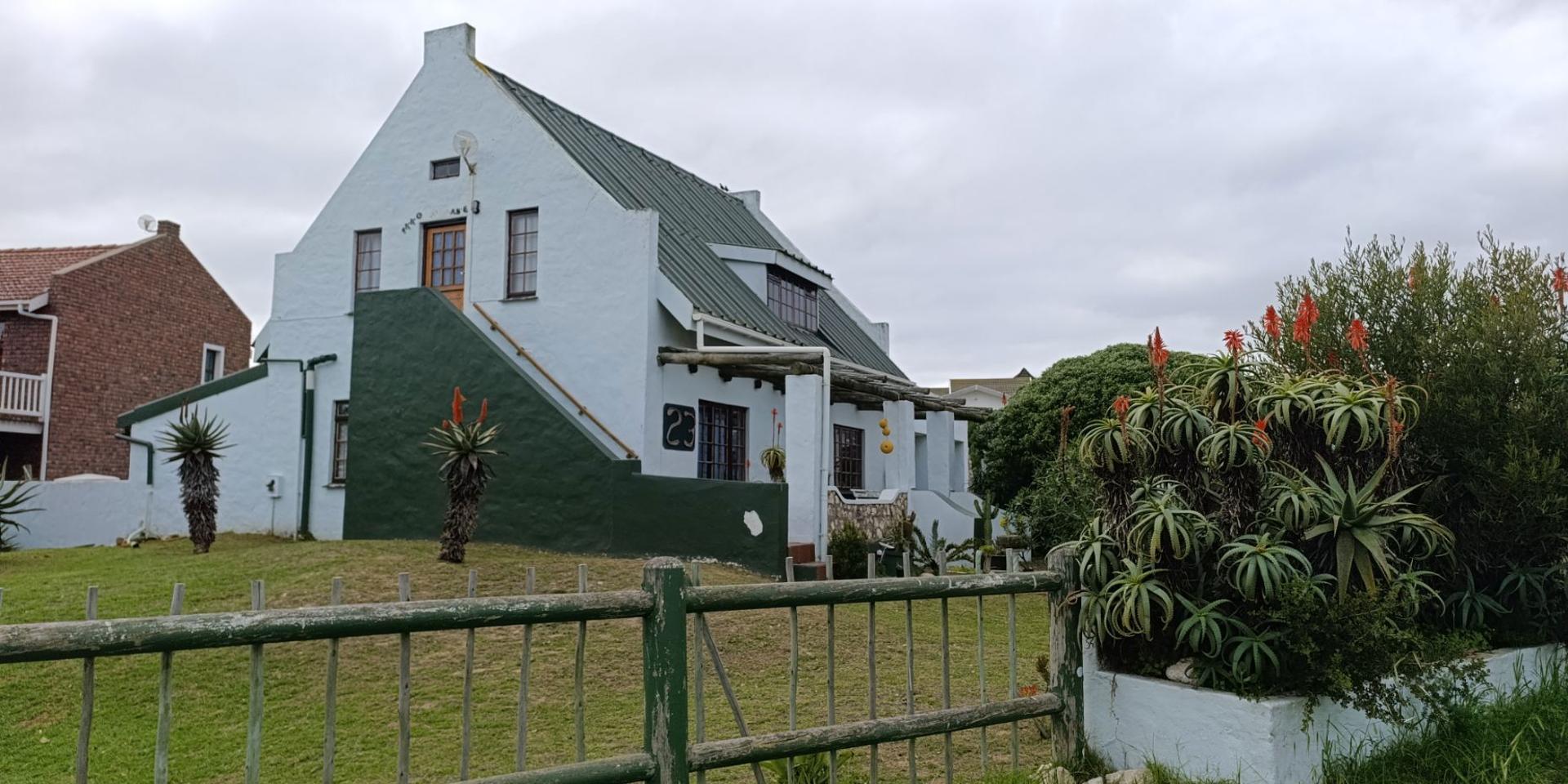 Image 2 of 6