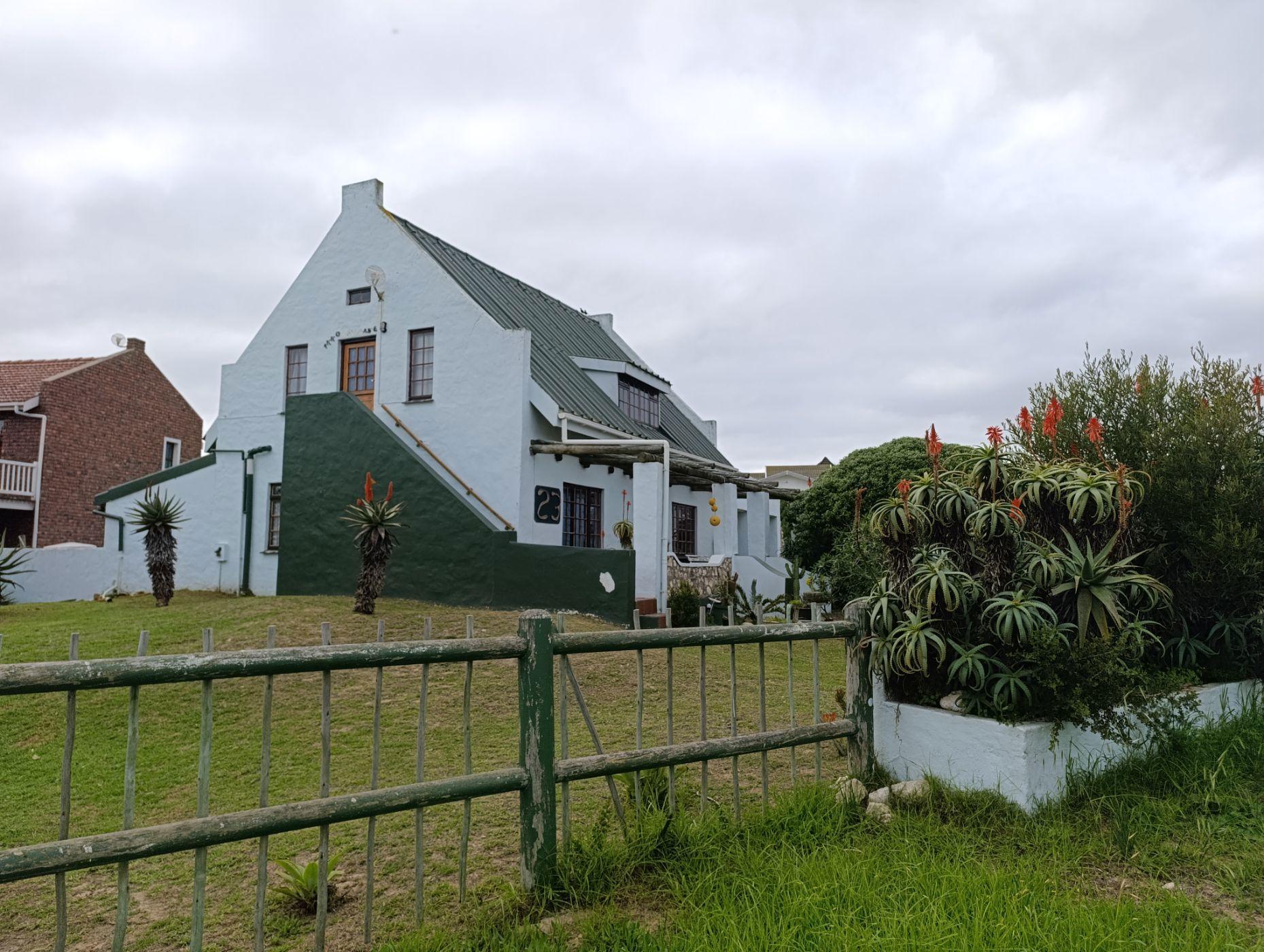 Image 2 of 6