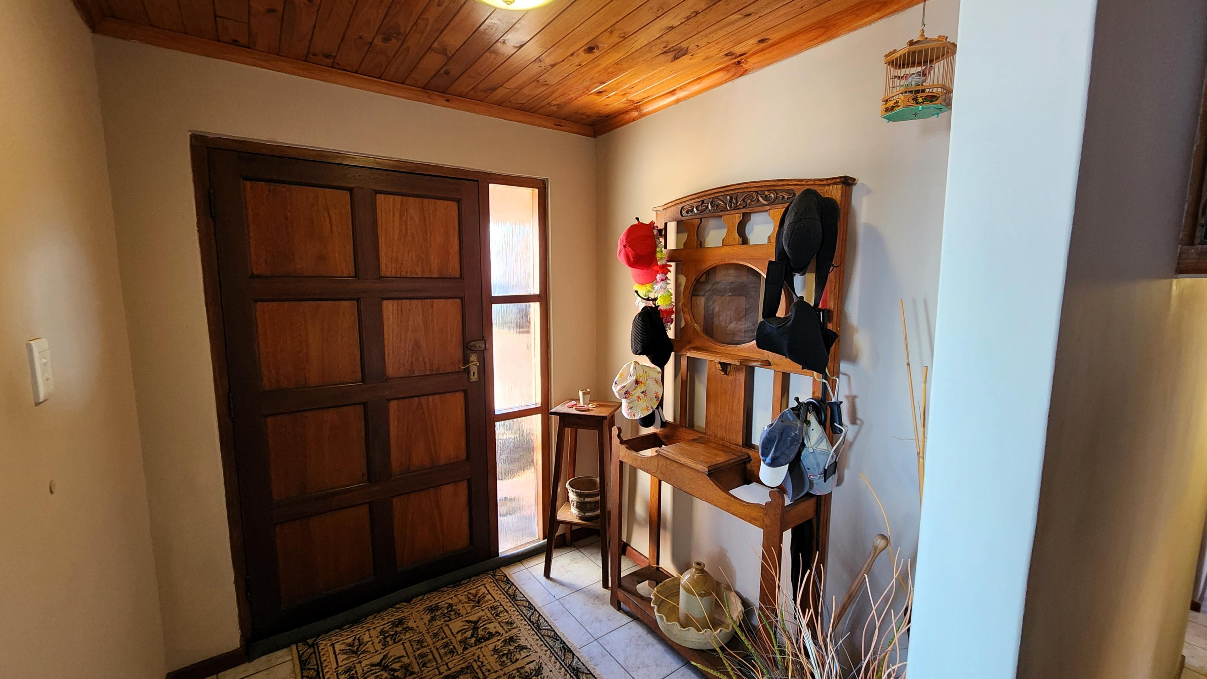 Image 4 of 6