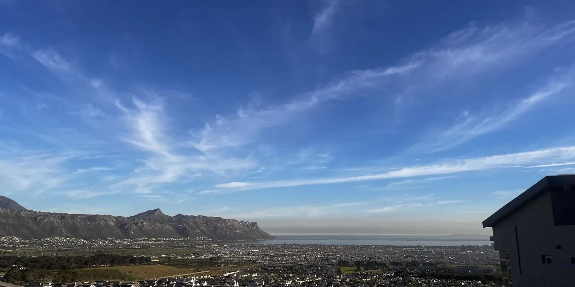 Image 2 of 6