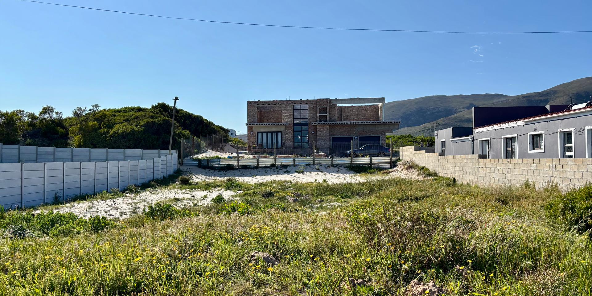 Image 4 of 6