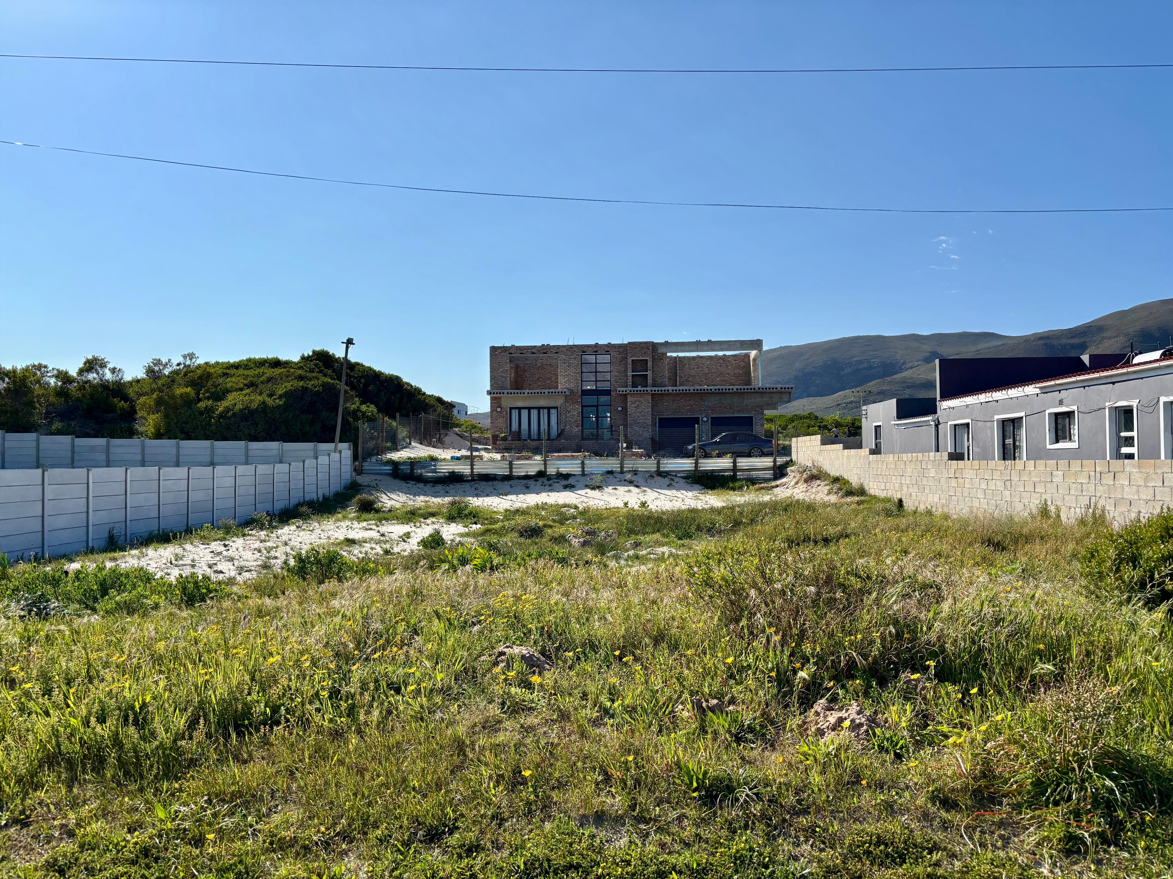 Image 4 of 6