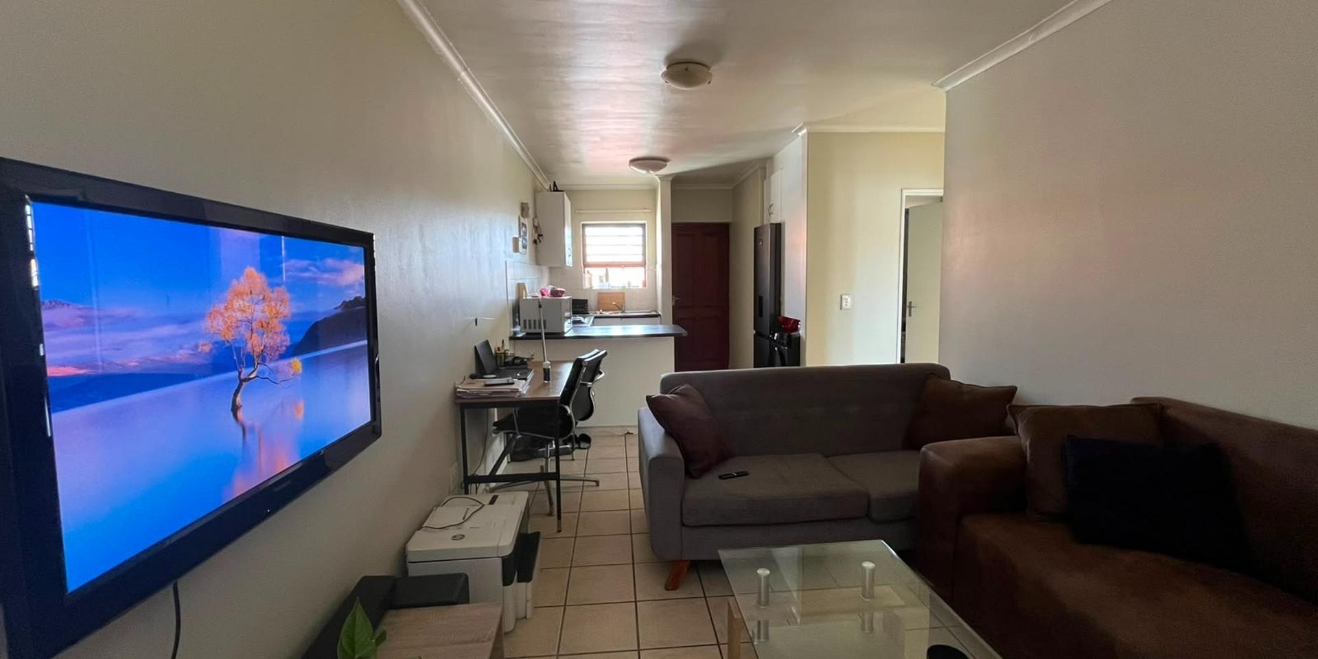 Image 4 of 6