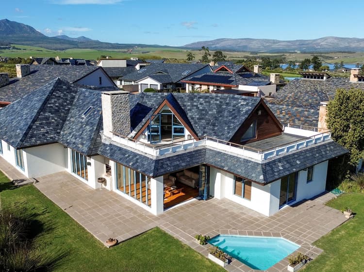 Main property image
