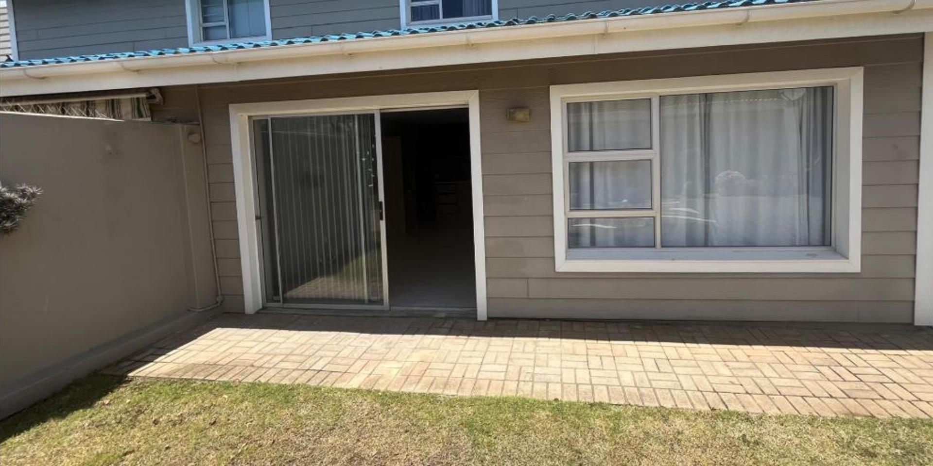 Image 3 of 6