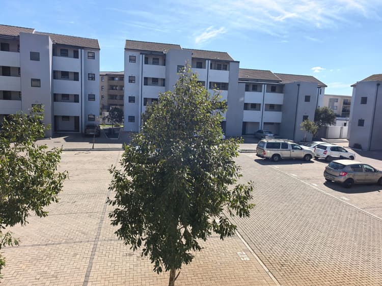 Main property image