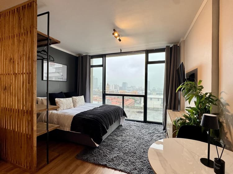 Main property image