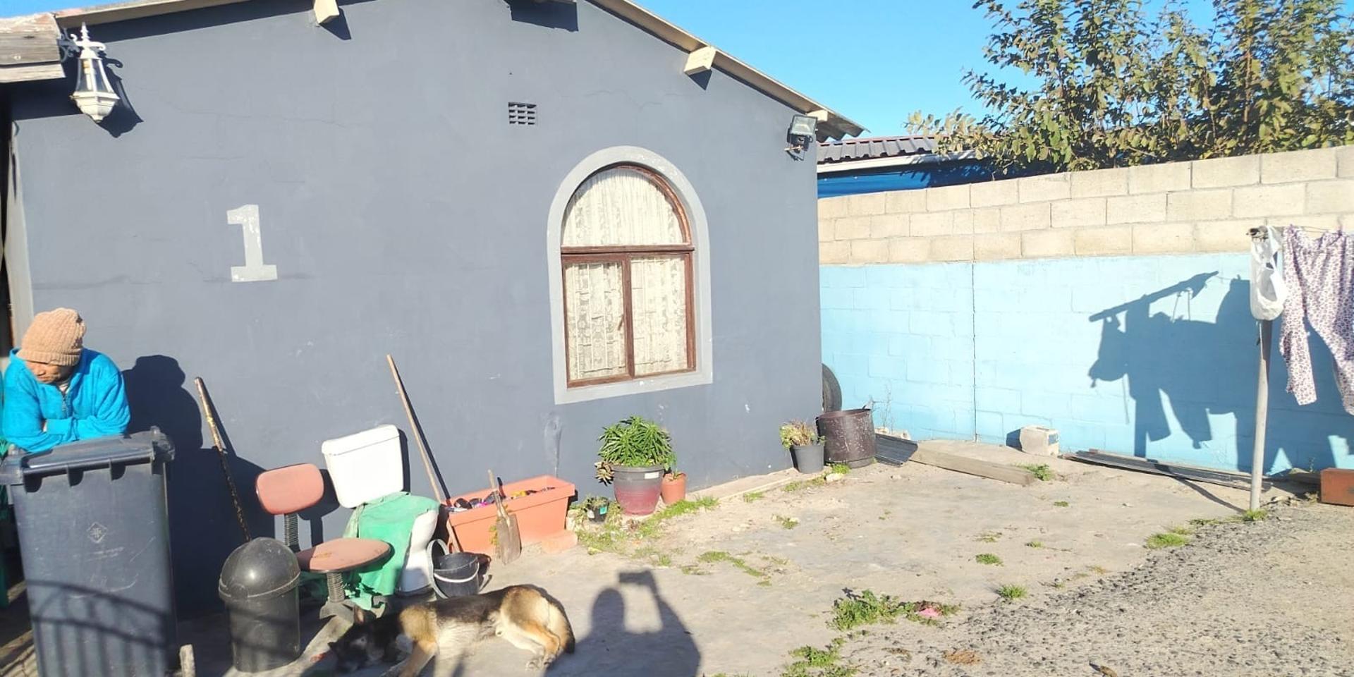 Image 1 of 6