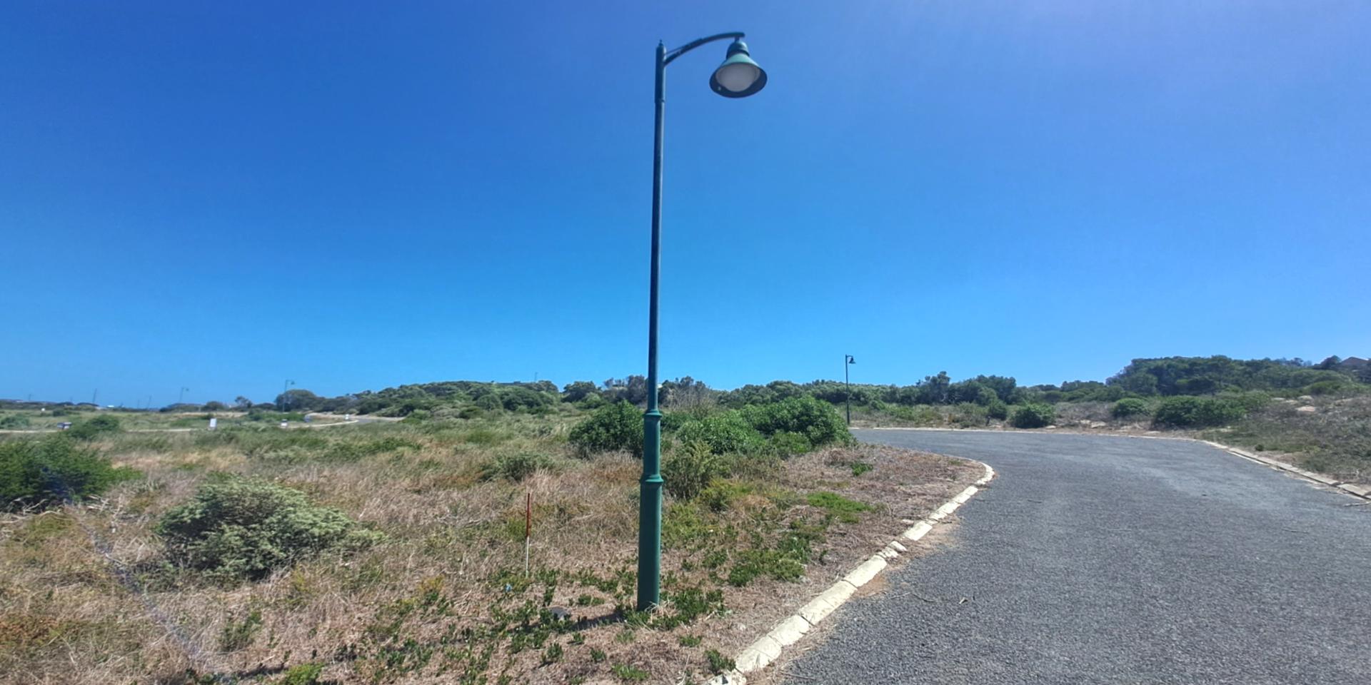 Image 2 of 6