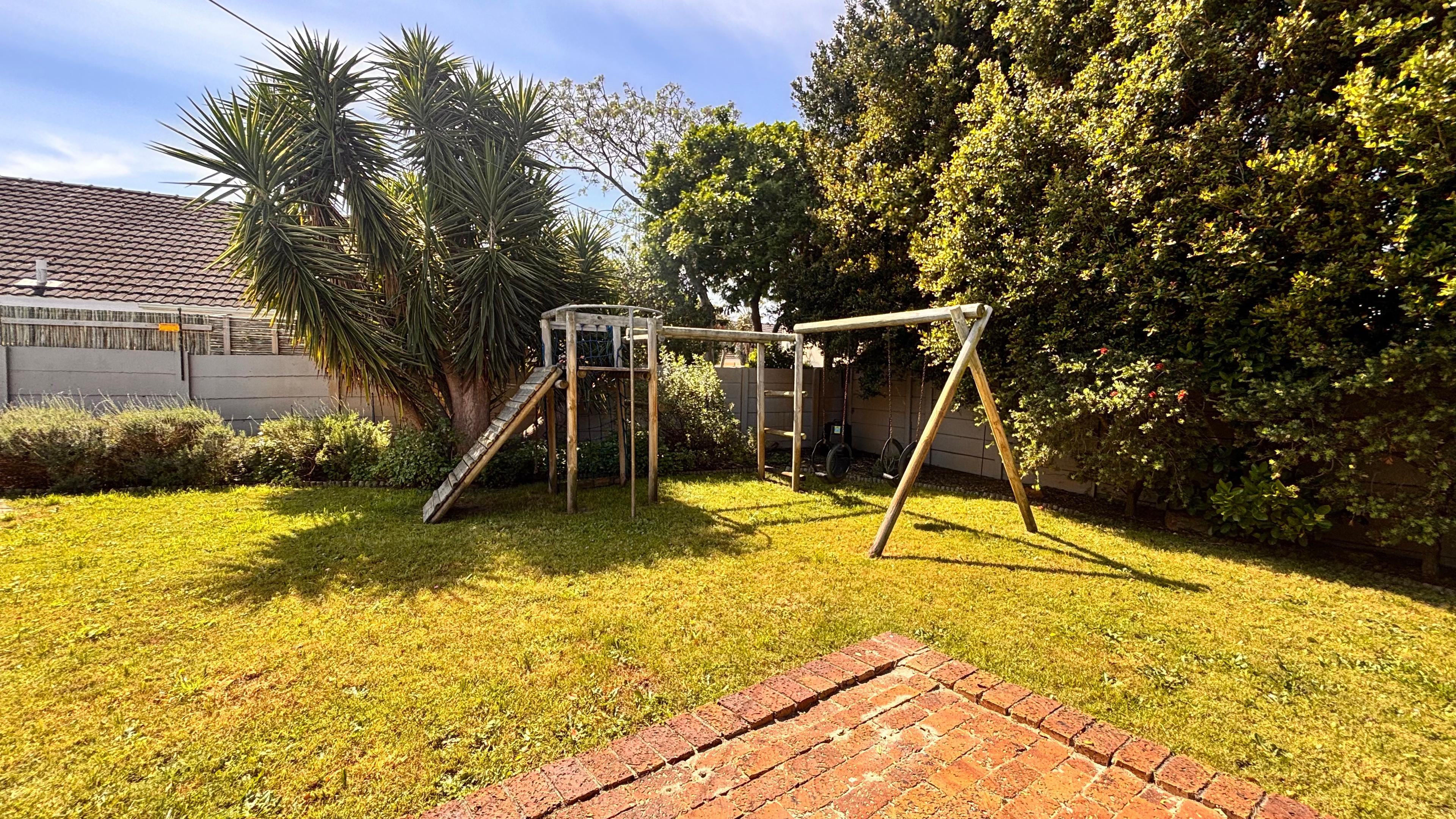 Image 5 of 6
