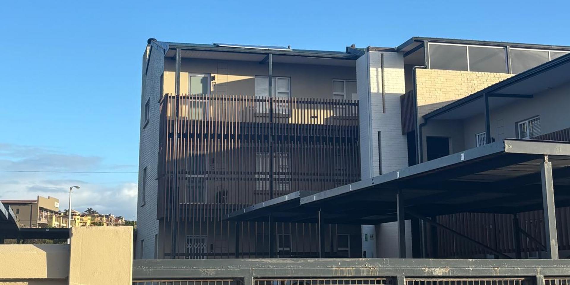 Image 2 of 6