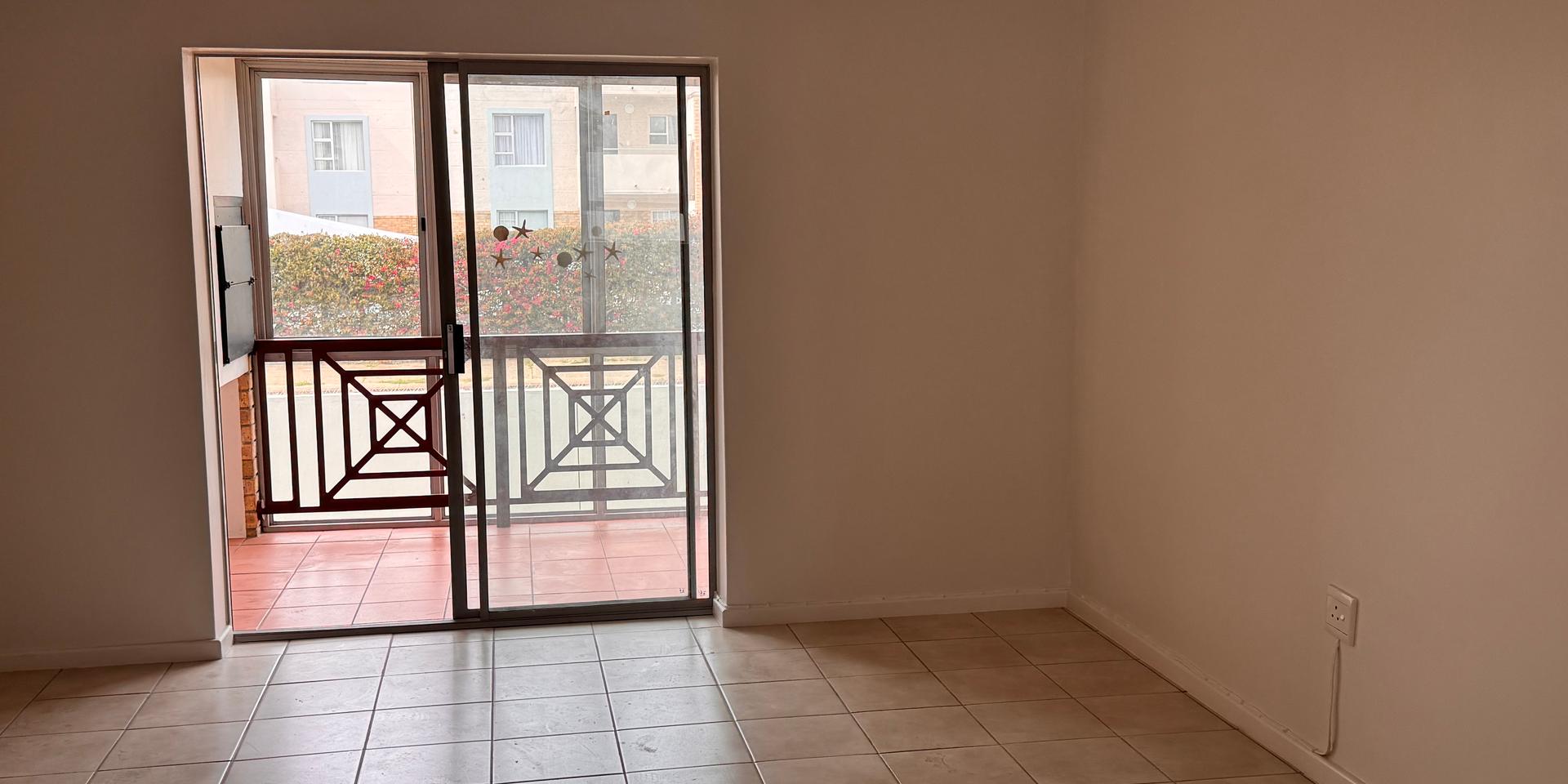 Image 2 of 6