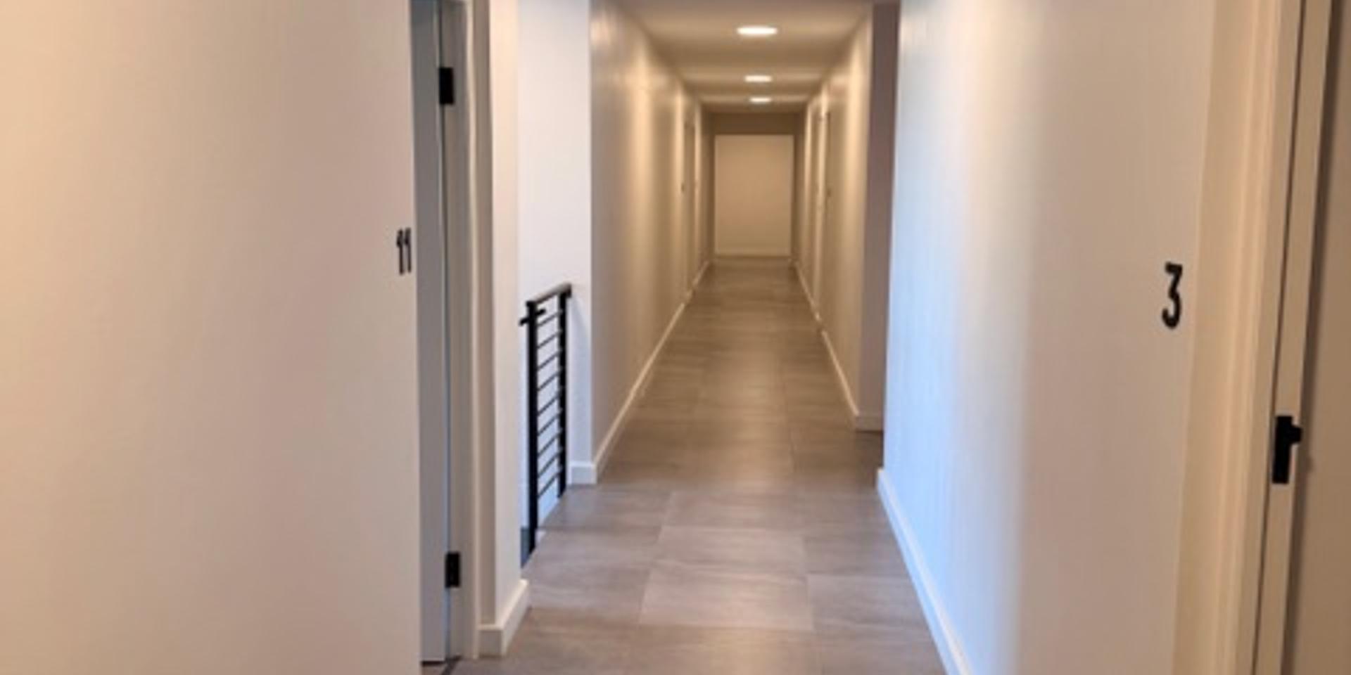 Image 4 of 6